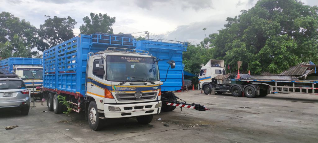 ที่จอดรถสำหรับ บริการรถบรรทุก